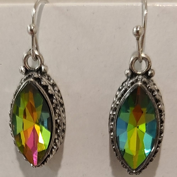 VINTAGE 3D RAINBOW IRIDESCENT TOPAZ CRYSTAL ANTIQUE SILVER DESIGN EARRINGS - Picture 15 of 17